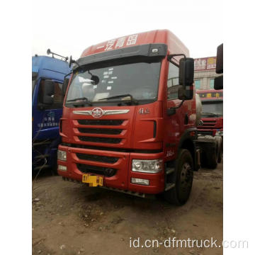 Truk Traktor Ber-AC Bekas Dijual